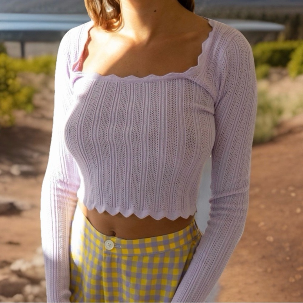 Find Me Now NWT Layla (FP) Lilac Scalloped Edge Top